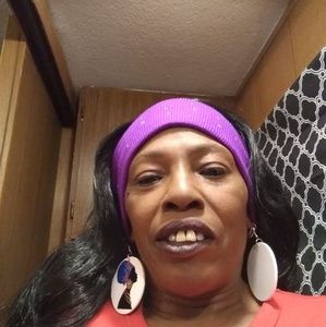 Meet your Posher, Patricia